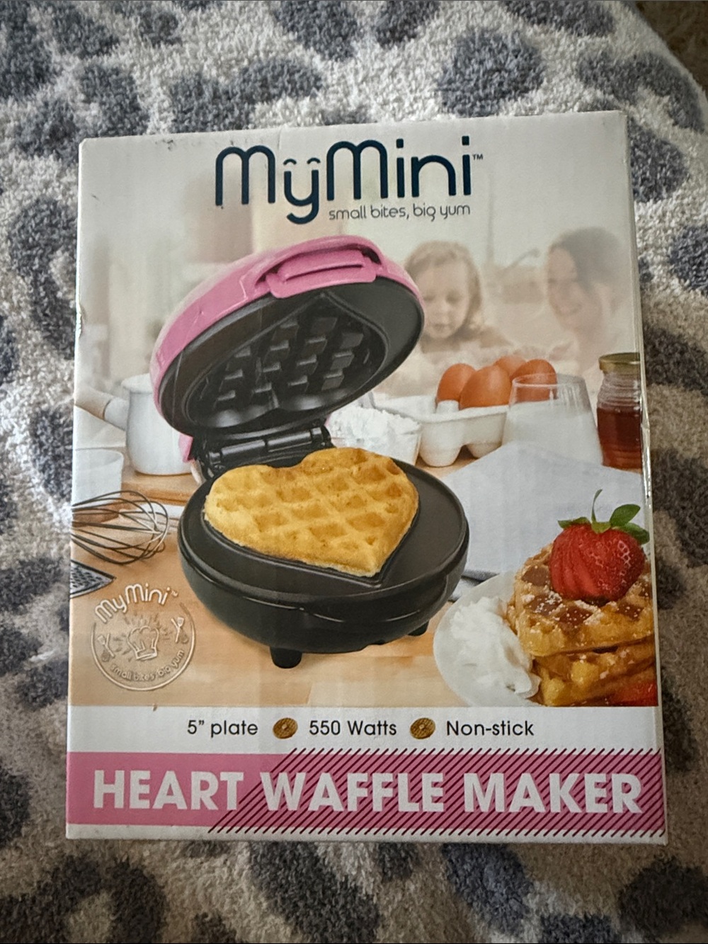 MyMini Heart Waffle Maker in Pink and Black